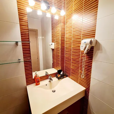 Easystay Flats Apartament *