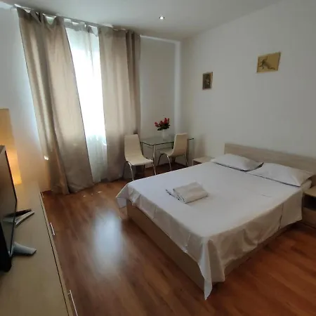 Easystay Flats * Бухарест