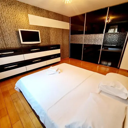 Easystay Flats Апартаменти *