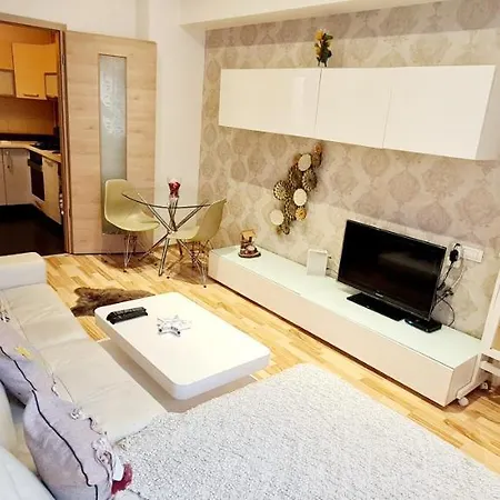 Апартаменти Easystay Flats
